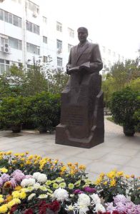 statue-of-dr-dugald-christie_web